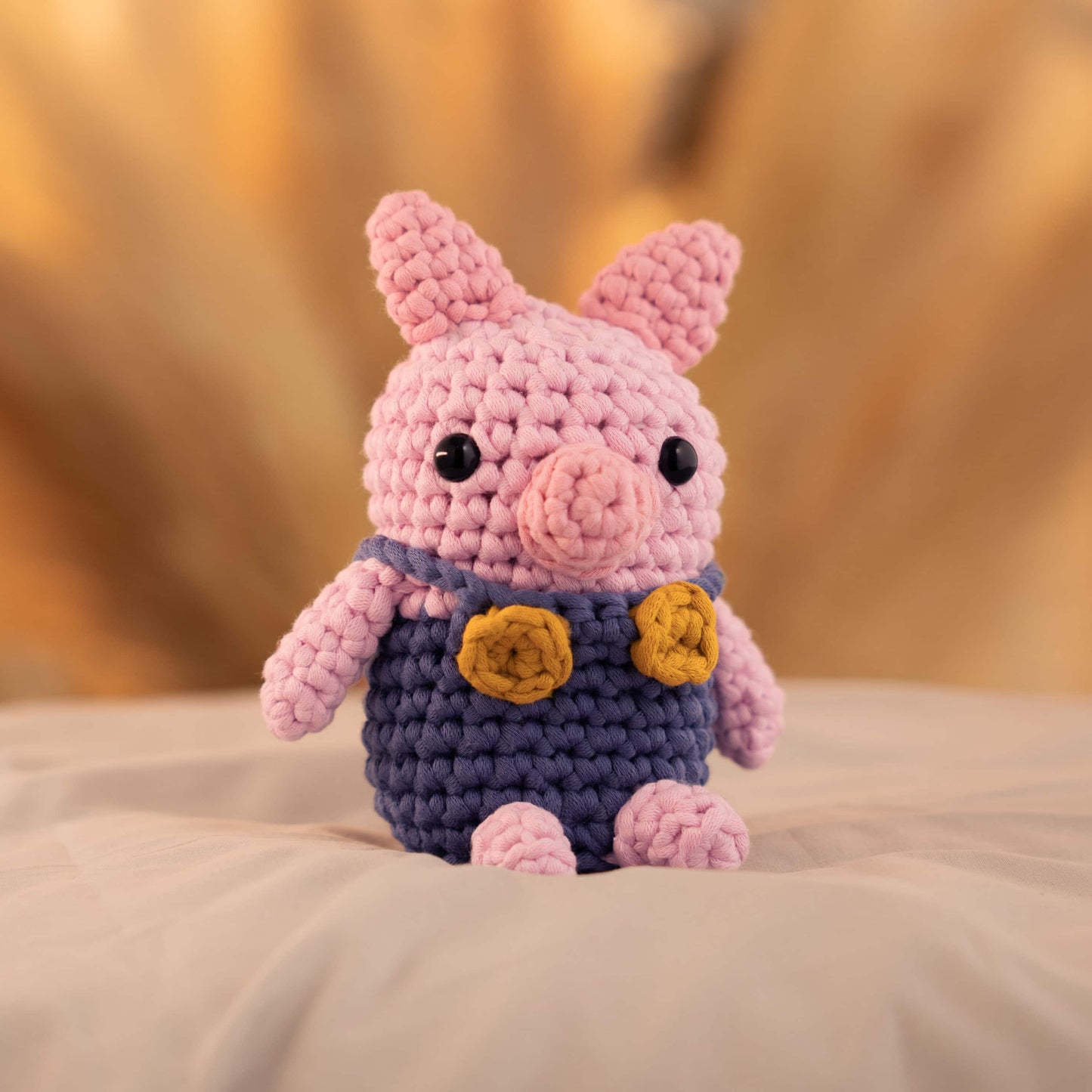 Penny The Pig - Farmhouse Amigurumi Crochet Kit for Beginners