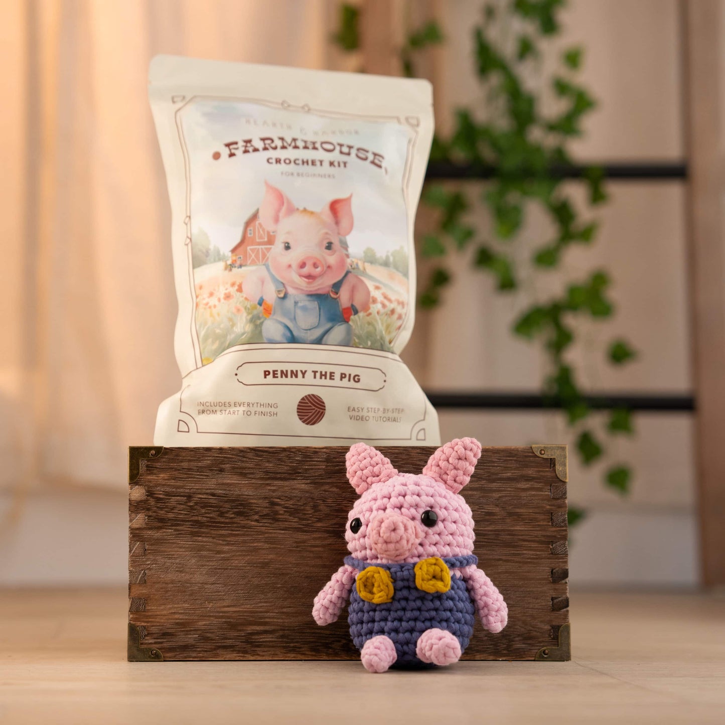 Penny The Pig - Farmhouse Amigurumi Crochet Kit for Beginners